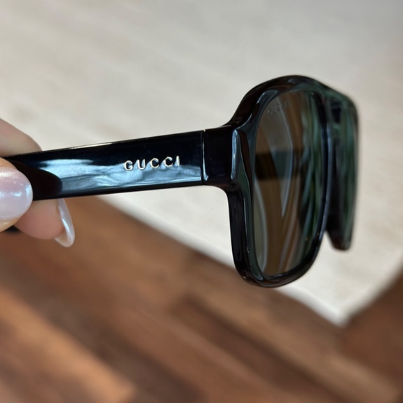 Gucci Aviator Frame Sunglasses - Picture 4 of 5